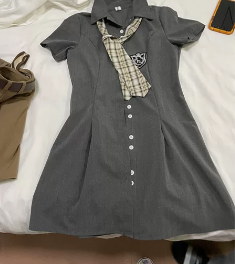 套装 学生jk群 感兴趣的话点“我想要”和...