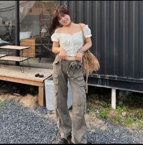 米米子的工装裤 面料很厚实 80可刀  只...