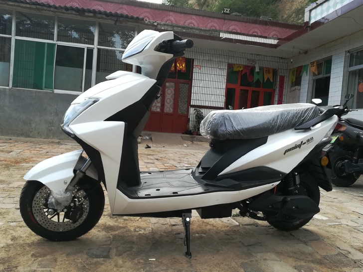 全新 五块电瓶60v20，锡劲牌