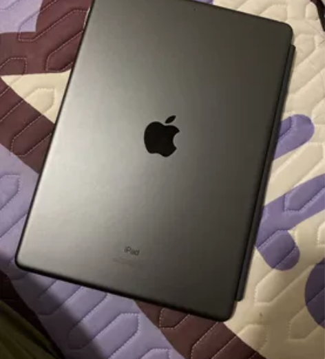 ipad7 2019年 32g 只限同城自...