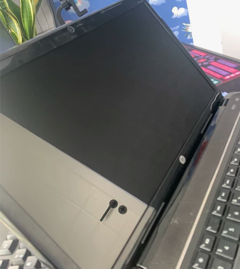 惠普笔记本电脑15.5寸，原装机子，屏幕贴...