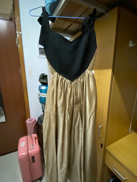 小红书上很火的爱心裙子。