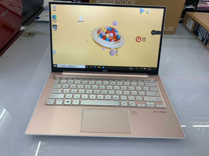 华硕笔记本超薄，A豆，小巧轻便易携带，13...