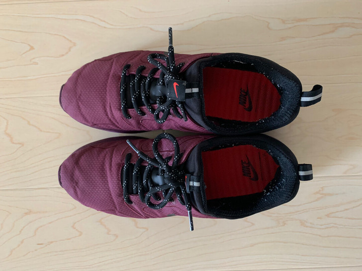 【9新】nike跑鞋（男），酒红色，购于折...