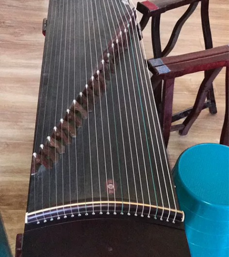 古筝 翔声牌古筝 教学用了半年 很新 声音...