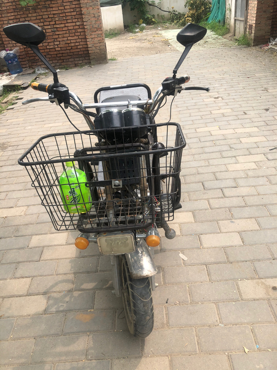 载重电动车60-72付通用车现在是72付电瓶