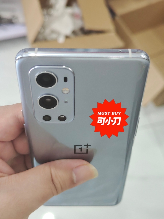 顶配一加9pro，银时配色。自带官方碎屏险...