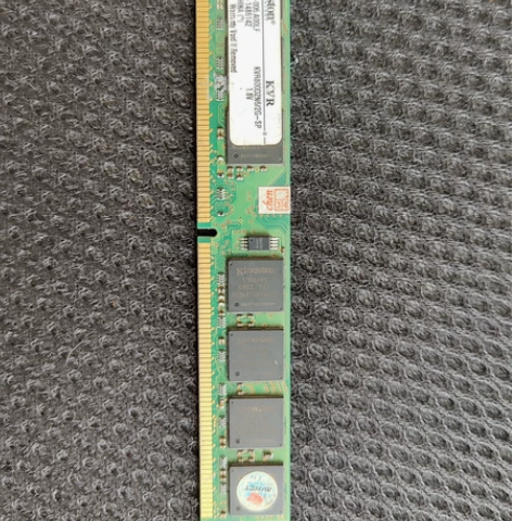 金士顿ddr2  2g，自提。 感兴趣的话...