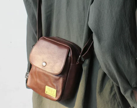 夏日ins潮流单肩包小包包男皮质潮牌斜挎包...