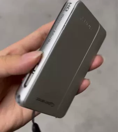 索尼TX10 配备主导潮流的1600万有效...