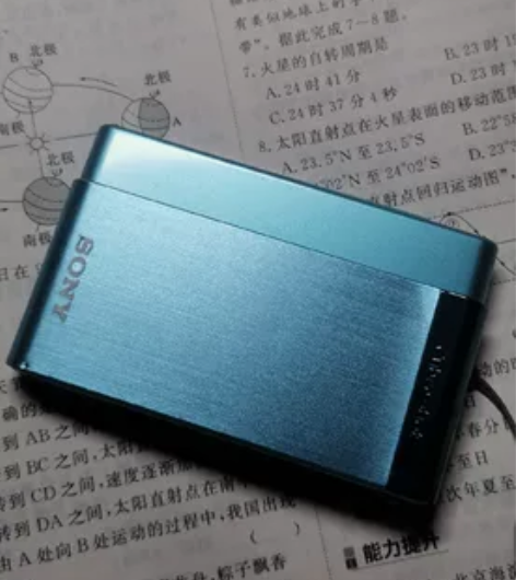 索尼卡片相机DSC-T90 屏幕有瑕 不影...