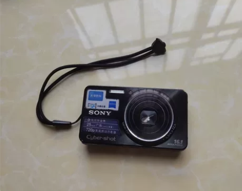 索尼相机…前几天还能开机不知道为啥开不了机...