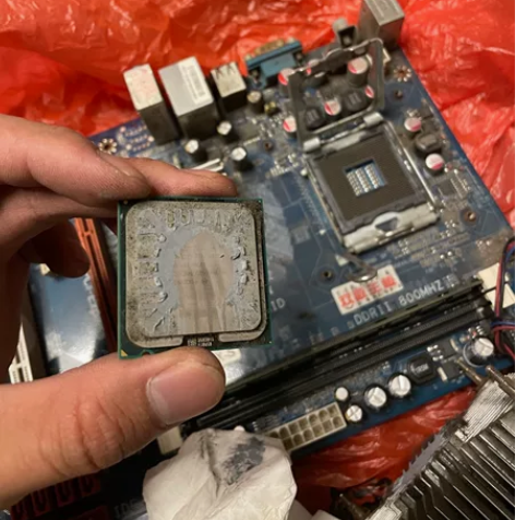 主板 CPU 内存 自己家用的，存放有点久...