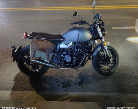 收一辆复古摩托车。能过户,正常审车的。上班...