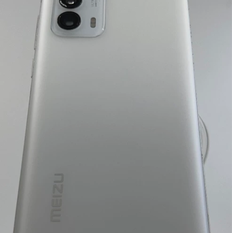 魅族18  8+128 成色很新手感真的顶...