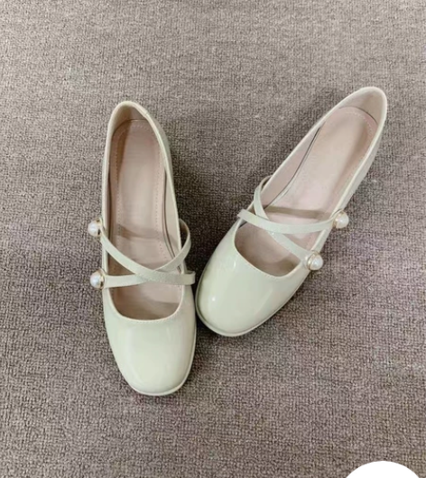 玛丽珍鞋单鞋小皮鞋，搭配裙子超好看 中跟3...