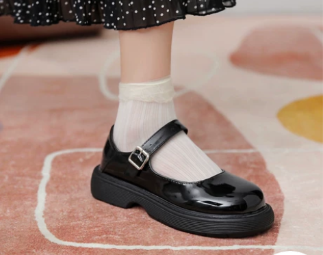 2021新款夏季薄款单鞋女复古软妹日系小皮...