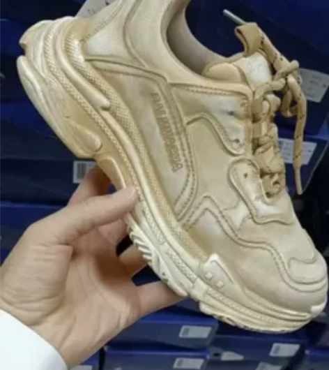 新款帮登运动单鞋，31两双 32三双 33...