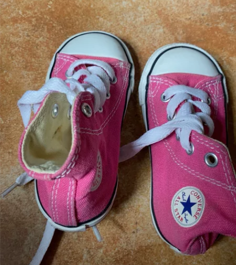 匡威 130 女宝 感兴趣的话点“我想要”...