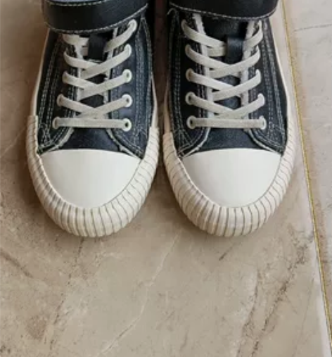 飞跃加绒童鞋，内长21.5，穿了几次，轻微...
