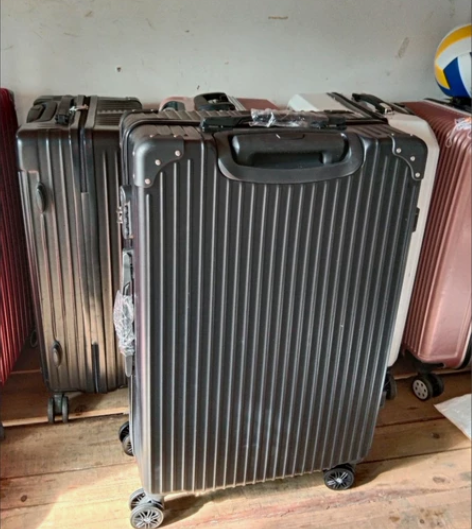 【特价清仓】行李箱旅行箱大容量20-30寸...