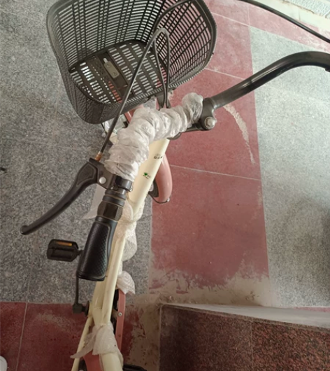 买了不久，寻思在大学上下课骑，但是个别原因...