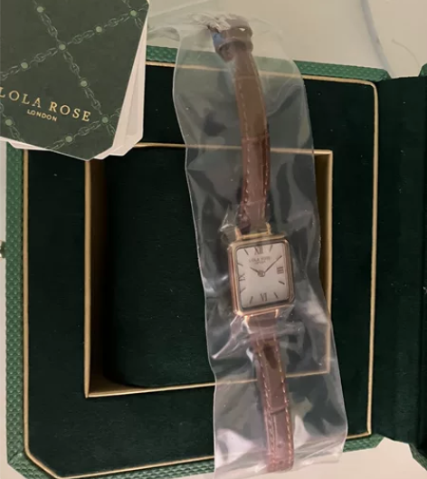 朋友送的Lola Rose手表，全新 没戴...