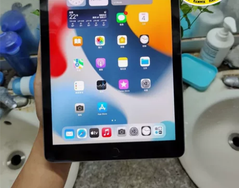 出一台 iad2018第六代 iPad，9...