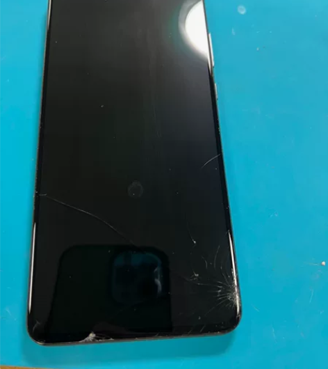 华为mate30黑色5g版256g。内屏坏...