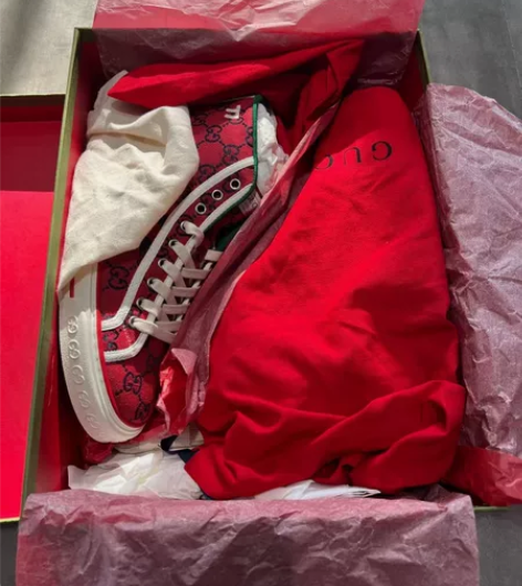 古驰 gucci 尺码41.5。内长265...