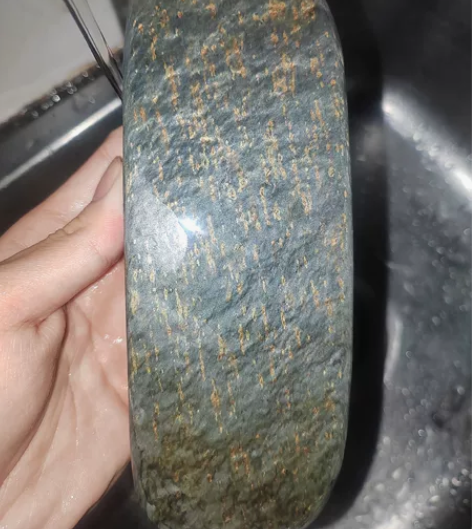 歙砚老坑水舷坑暴雨金星！两面都是金星点！尺...