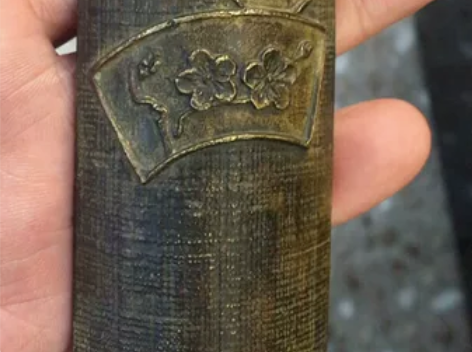 清末民国岁寒三友纹老笔搁,尺寸11.5×4...