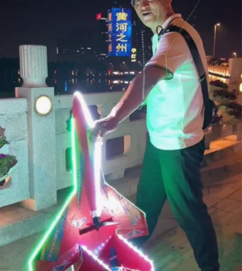 大飞机苏27抗风5/6级 空机加小配件35...