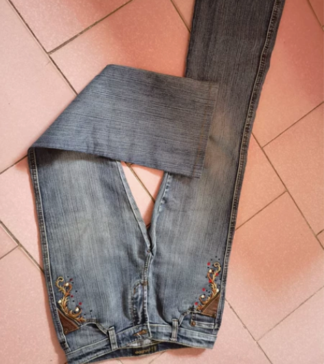 刺绣花牛仔裤女长裤2022新款高腰紧身喇叭...