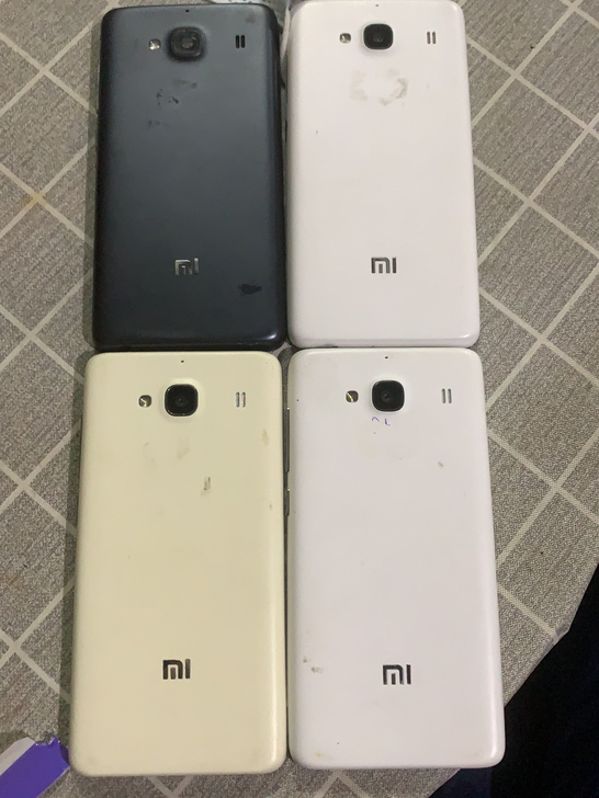 红米2014813手机 ，库存手机基本全新...