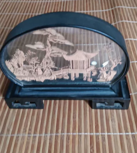 八十年代的木雕工艺品 感兴趣的话点“我想要...