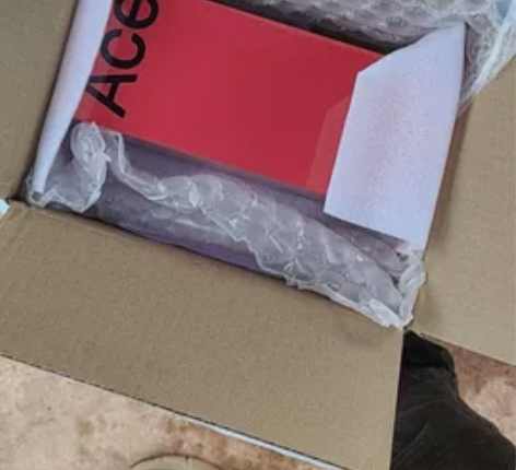 一加赠送的灵动版耳机 感兴趣的话点“我想要...