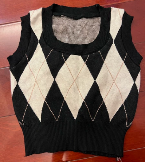 全新 菱格背心 打底 均码 感兴趣的话点“...