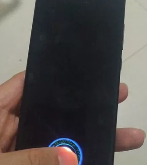 小米12x.8+256.摔了一下，外屏裂，...