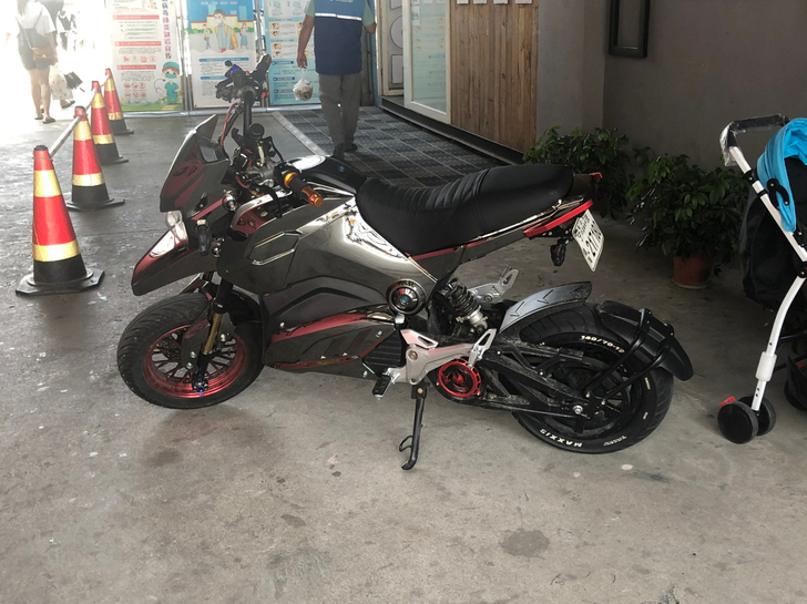 蓝德72490 布雷博直推 72v70ah...