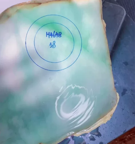 高种水飘金丝绿手镯料,种老起胶,肉细冰润,...