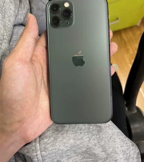 11pro256美版单卡全原 感兴趣的话点...