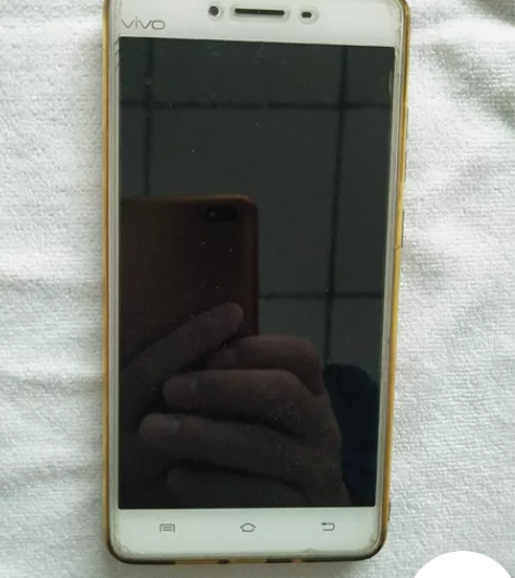 出售一台vivo里v3maxa手机，没有故...