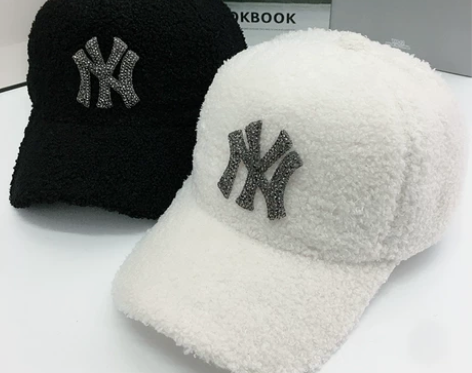 秋冬季镶钻羊羔绒棒球帽女韩版带钻水钻鸭舌帽...