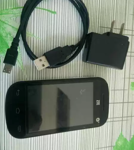 出售中兴移动3G手机,可以正常使用,已经r...