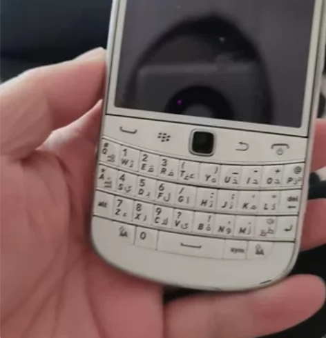 黑莓手机功能正常闲置出售 感兴趣的话点“我...