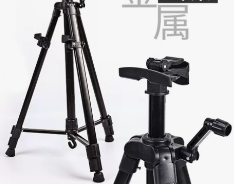 出画架，只用过几天，跟图片有一点点不一样。...