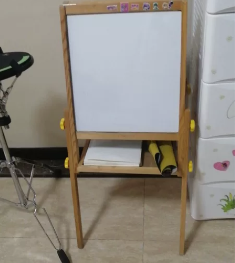 得力儿童画板画架 感兴趣的话点“我想要”和...