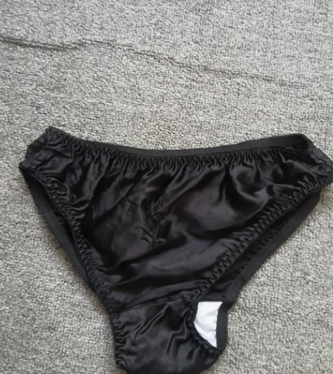 全新外贸真丝素绉缎夏季自然腰宽松舒适透气短...