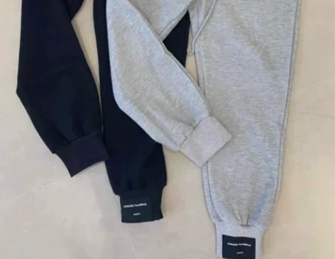 加绒卫裤 灰色 穿到105斤 感兴趣的话点...